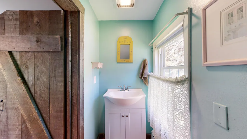 232 Lake Street Auburn ME 04210