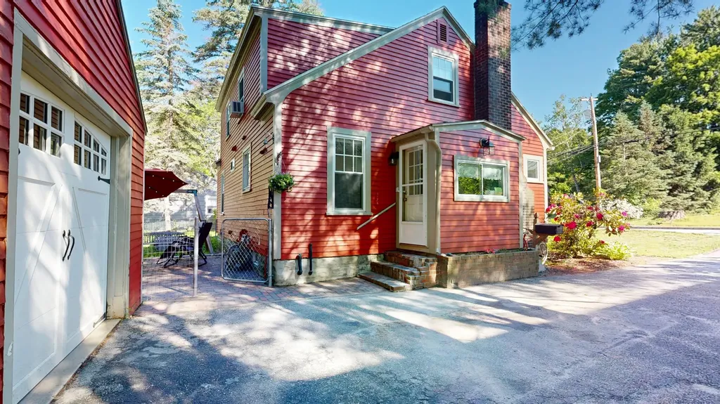 232 Lake Street Auburn ME 04210