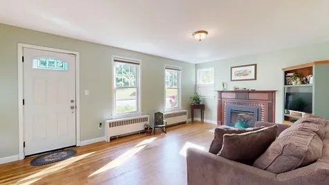 232 Lake Street Auburn ME 04210