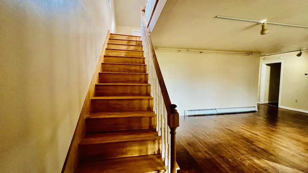1883 Essex Street Bangor ME 04401