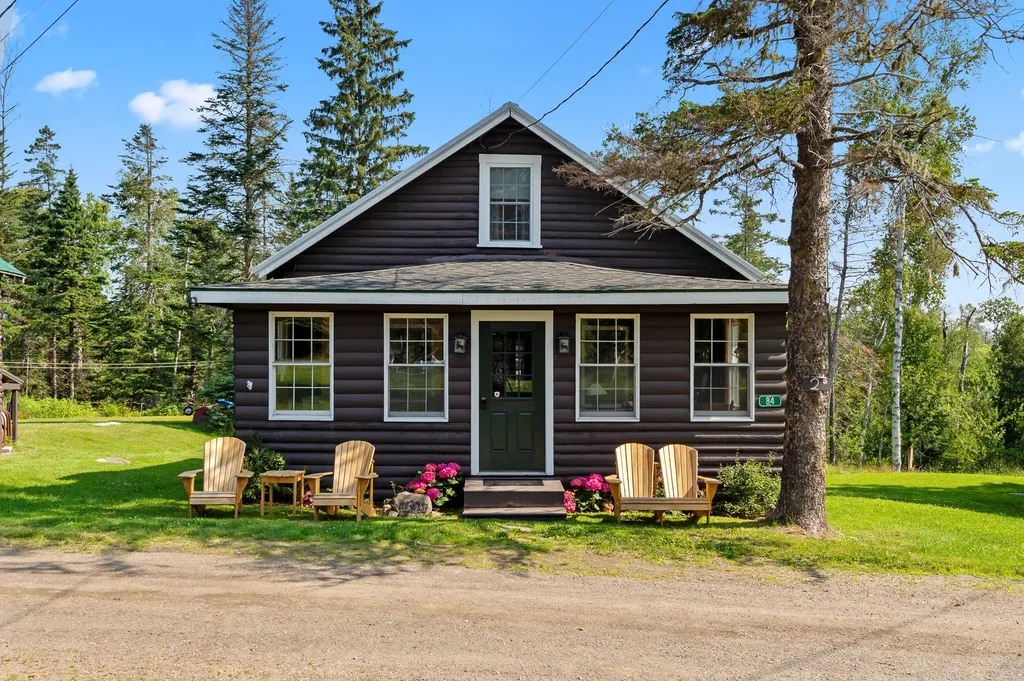 Rangeley ME, 84 Manor Drive
