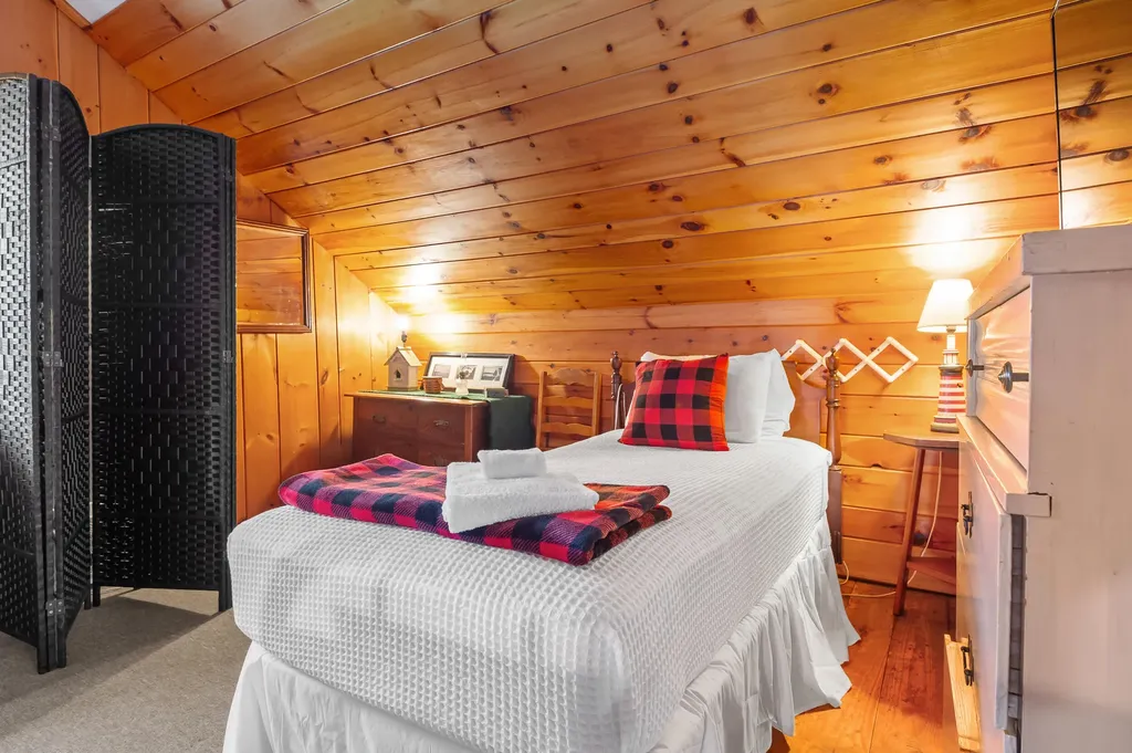 84 Manor Drive Rangeley ME 04970