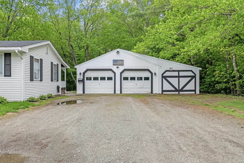 81 Nichols Street Madison ME 04950