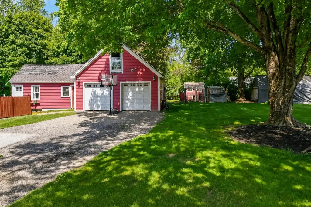 43 Pleasant Street North Berwick ME 03906