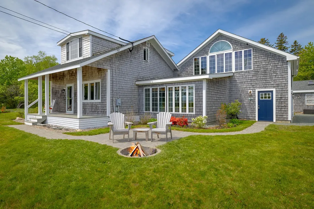 273 E Schoodic Drive Gouldsboro ME 04613