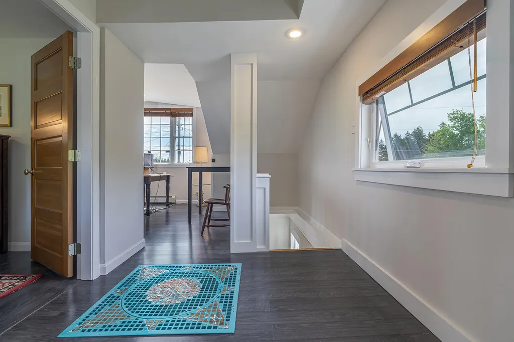 273 E Schoodic Drive Gouldsboro ME 04613