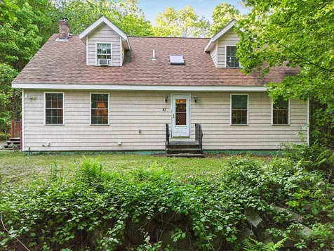 41 Birch Street Winthrop ME 04364