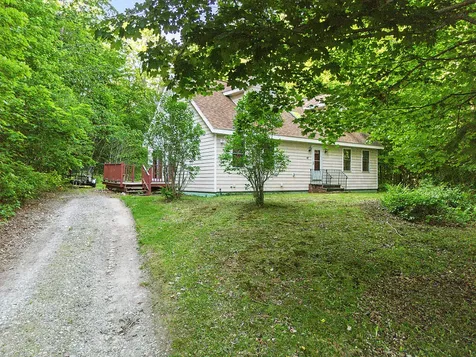 41 Birch Street Winthrop ME 04364