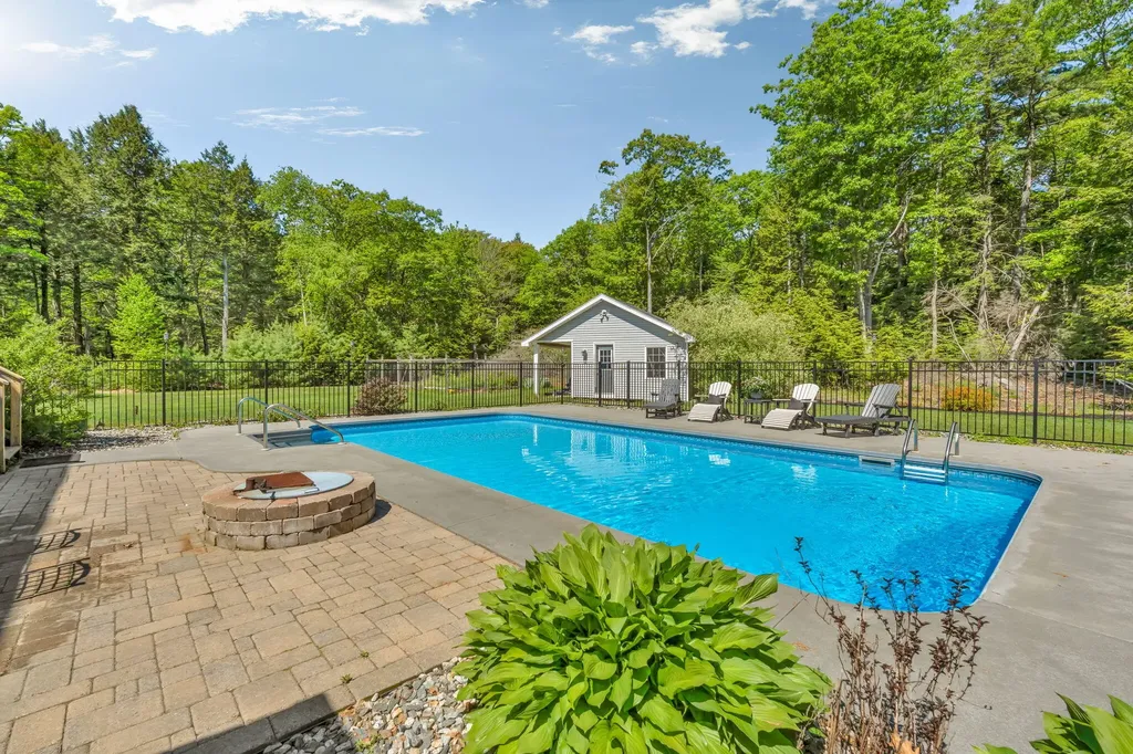 115 Brackett Road Brunswick ME 04011