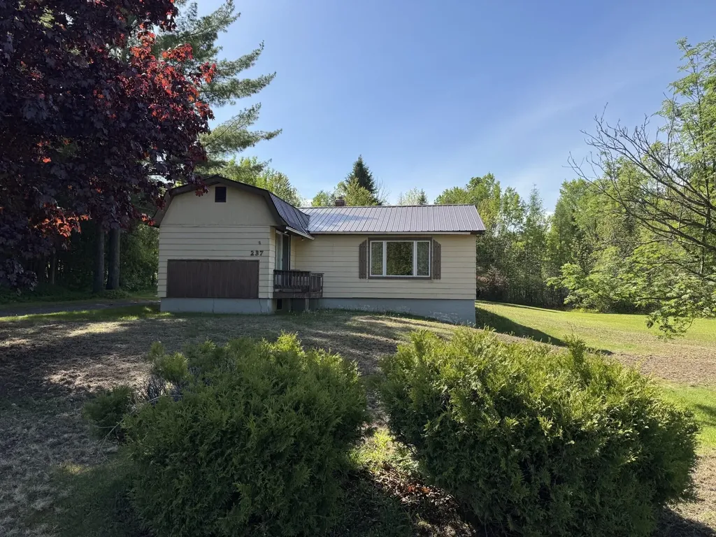 237 Foxcroft Road Houlton ME 04730