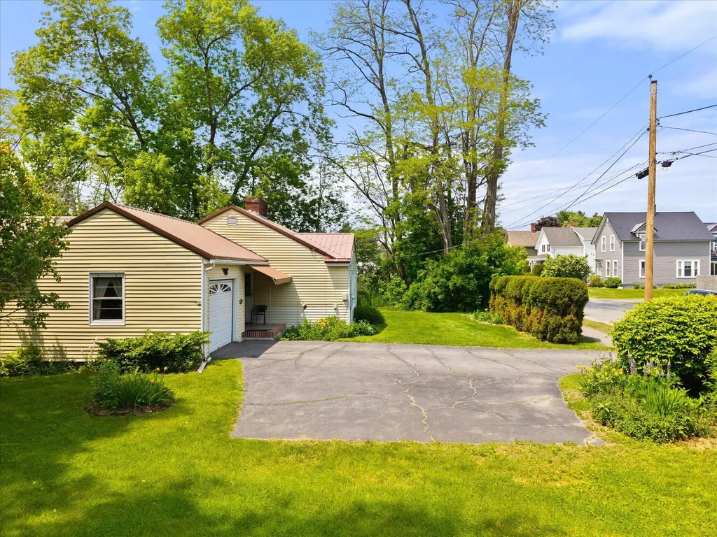 32 Davenport Street Milford ME 04461