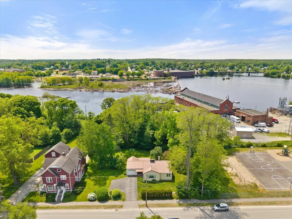 32 Davenport Street Milford ME 04461