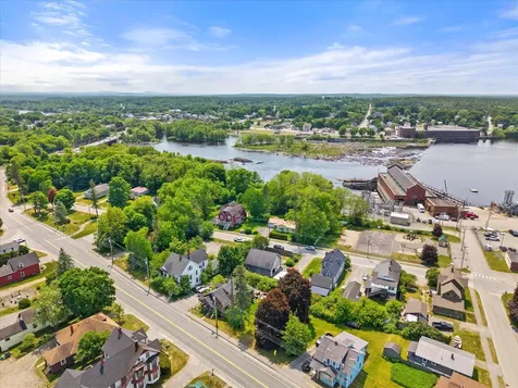 32 Davenport Street Milford ME 04461