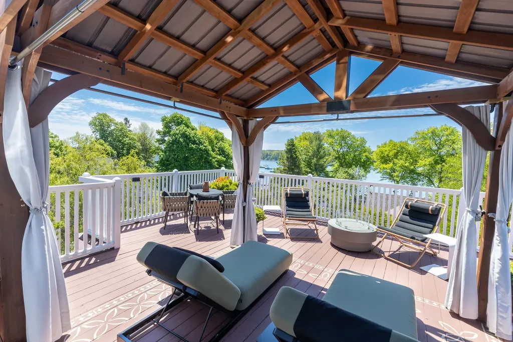 118 Clark Point Road Southwest Harbor ME 04679