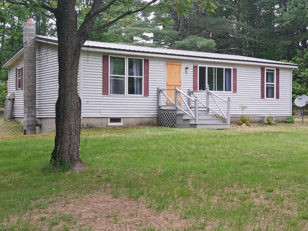 836 River Road New Portland ME 04961