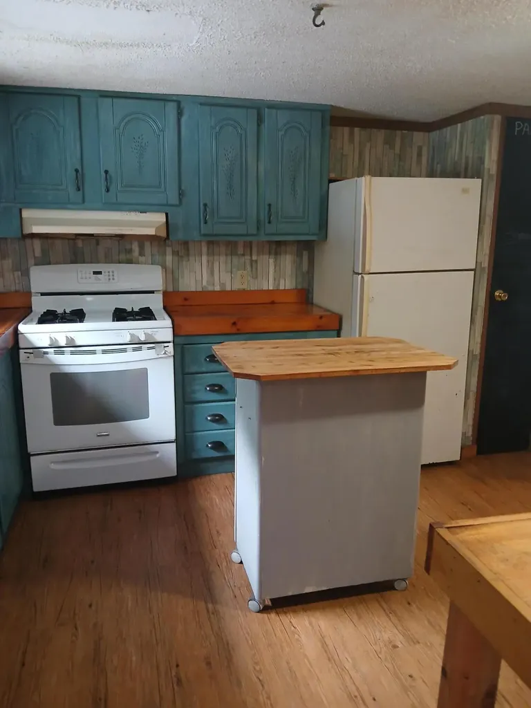 836 River Road New Portland ME 04961