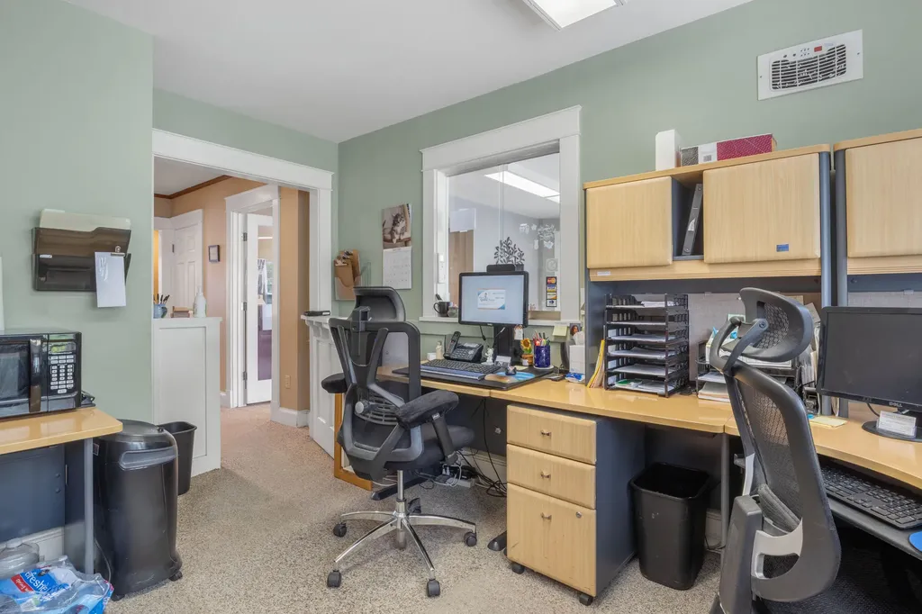 597 Main Street South Portland ME 04106