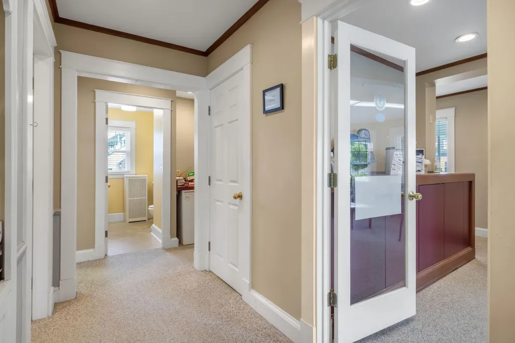 597 Main Street South Portland ME 04106