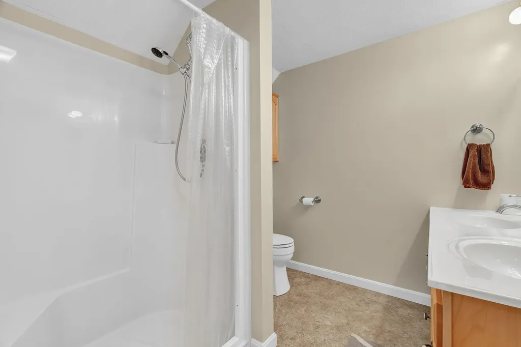 7 Garnet Drive Topsham ME 04086
