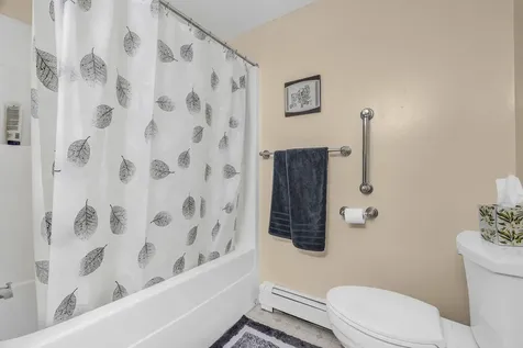7 Garnet Drive Topsham ME 04086