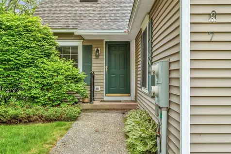 7 Garnet Drive Topsham ME 04086