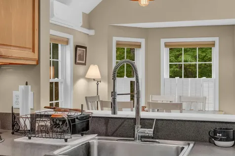 7 Garnet Drive Topsham ME 04086