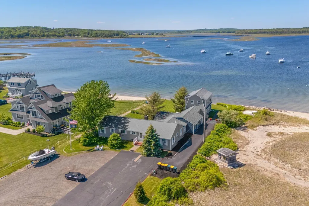 82 King Street Scarborough ME 04074