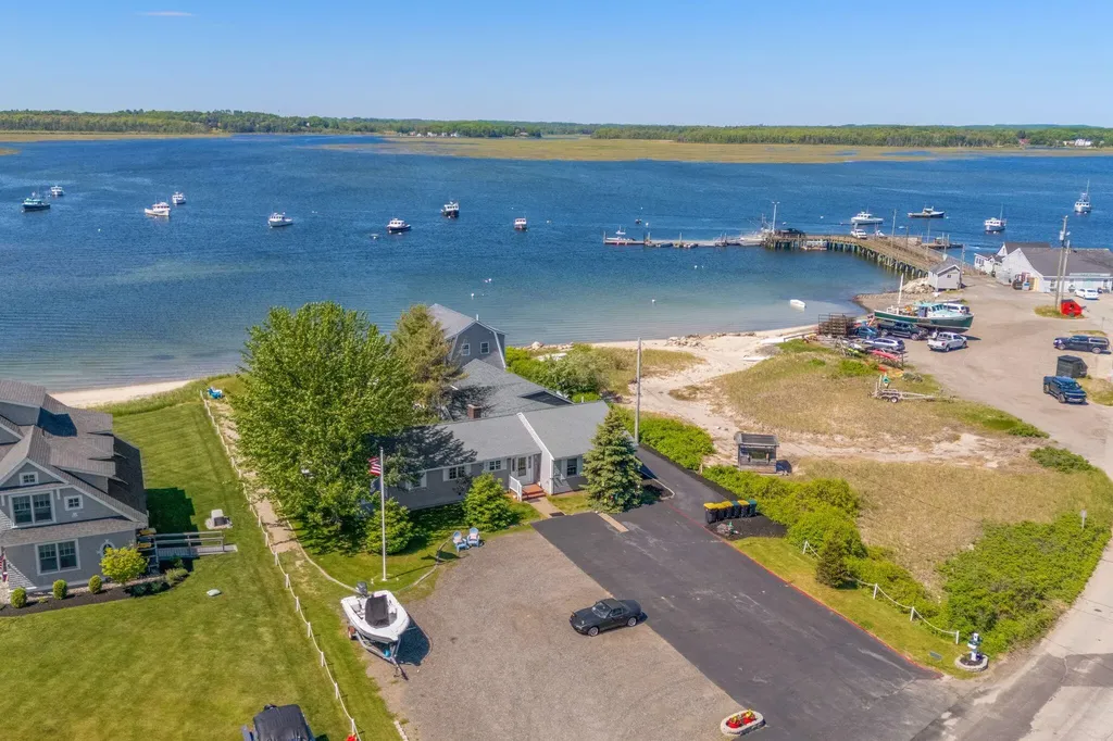 82 King Street Scarborough ME 04074