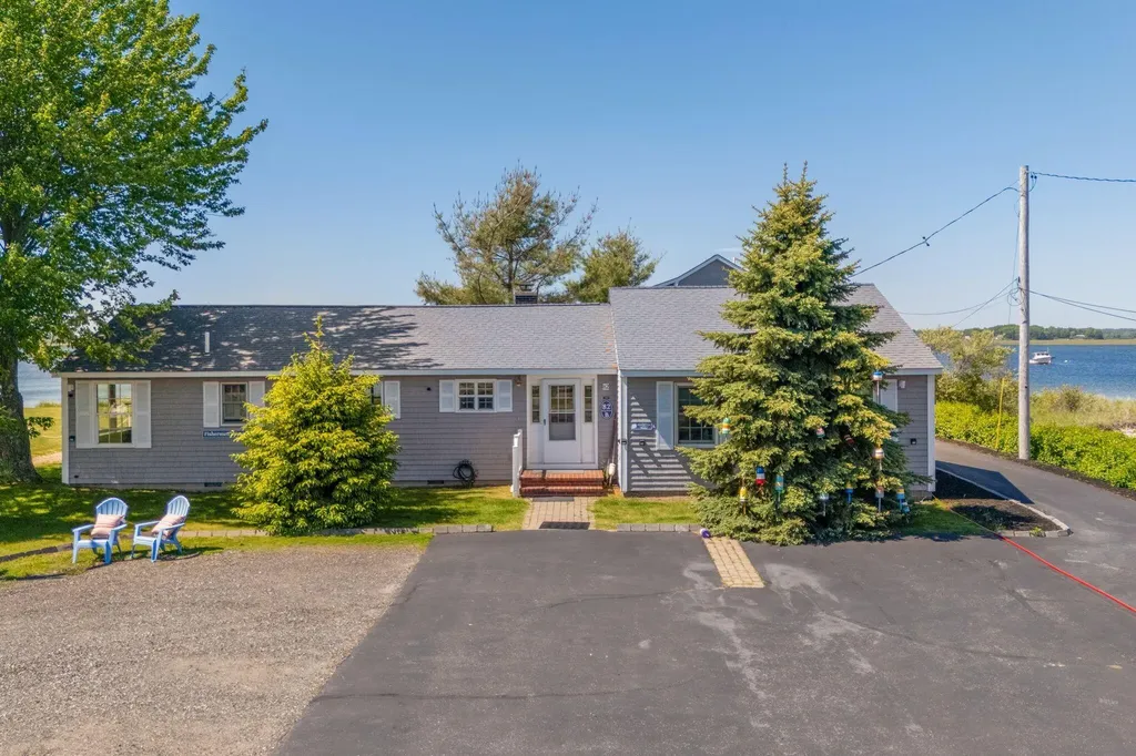 82 King Street Scarborough ME 04074