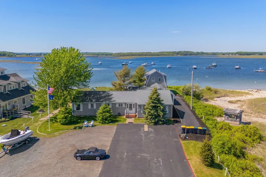 82 King Street Scarborough ME 04074