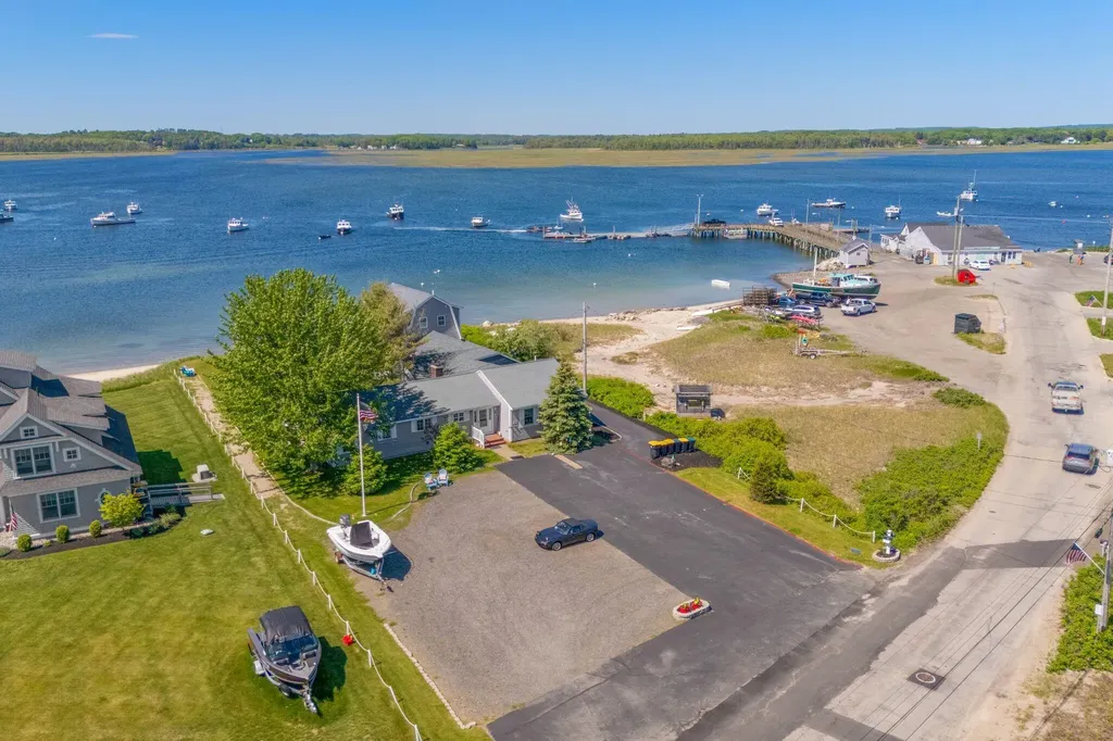 82 King Street Scarborough ME 04074