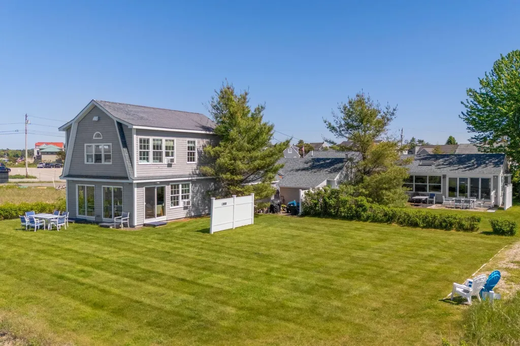 82 King Street Scarborough ME 04074