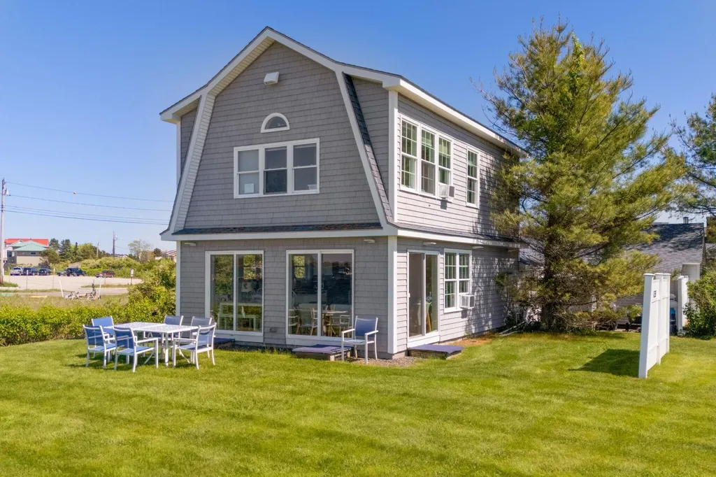 82 King Street Scarborough ME 04074