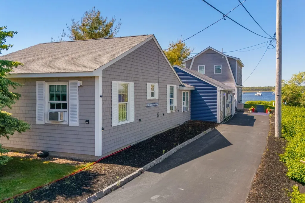 82 King Street Scarborough ME 04074