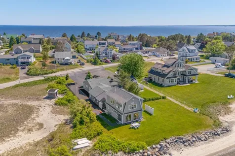 82 King Street Scarborough ME 04074