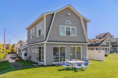 82 King Street Scarborough ME 04074