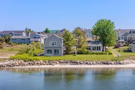 82 King Street Scarborough ME 04074