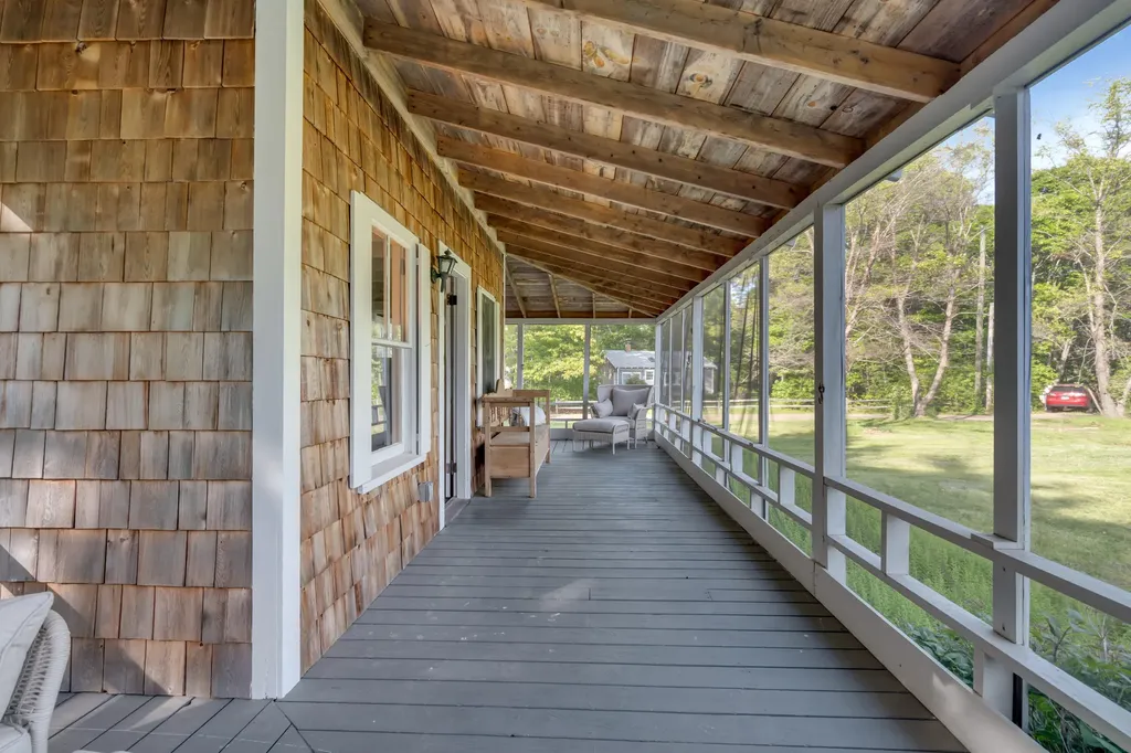 41 Charleston Road Chebeague Island ME 04017