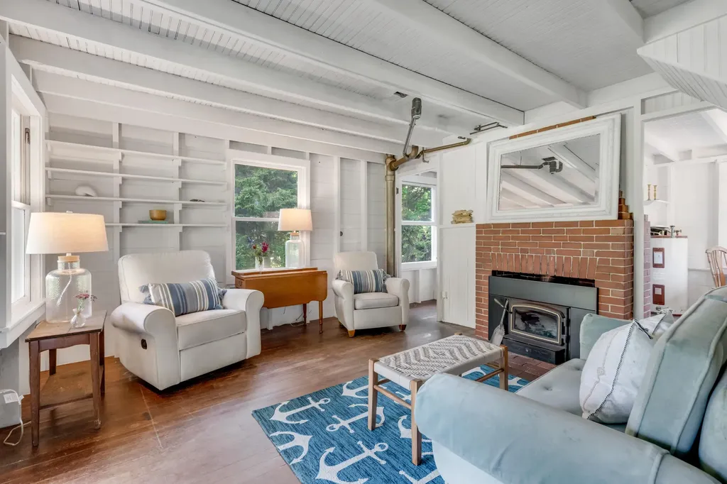 41 Charleston Road Chebeague Island ME 04017
