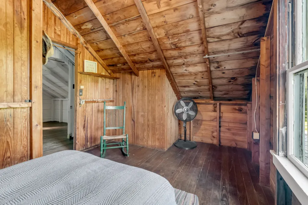 41 Charleston Road Chebeague Island ME 04017