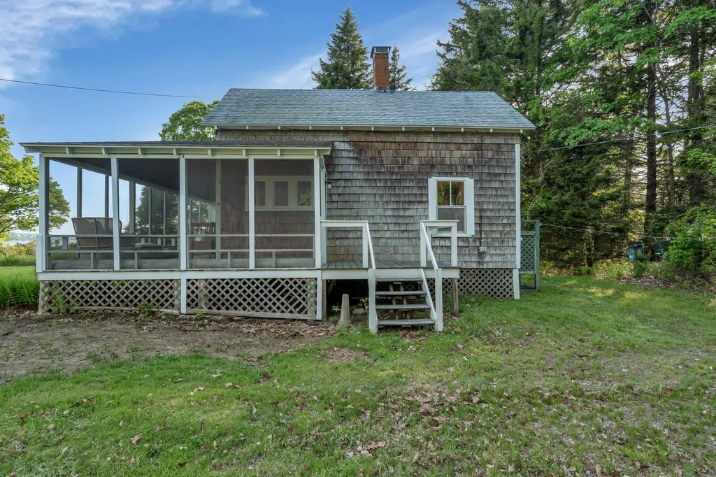 41 Charleston Road Chebeague Island ME 04017