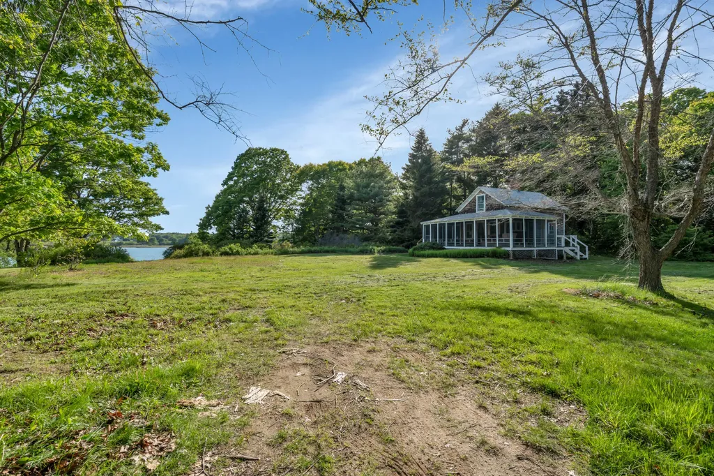 41 Charleston Road Chebeague Island ME 04017