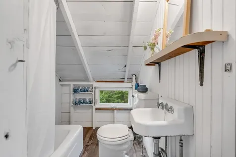 41 Charleston Road Chebeague Island ME 04017