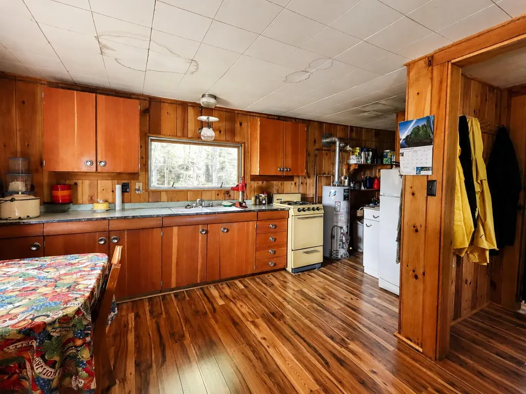 2-28 Drummond Cove Big W Twp ME 04478
