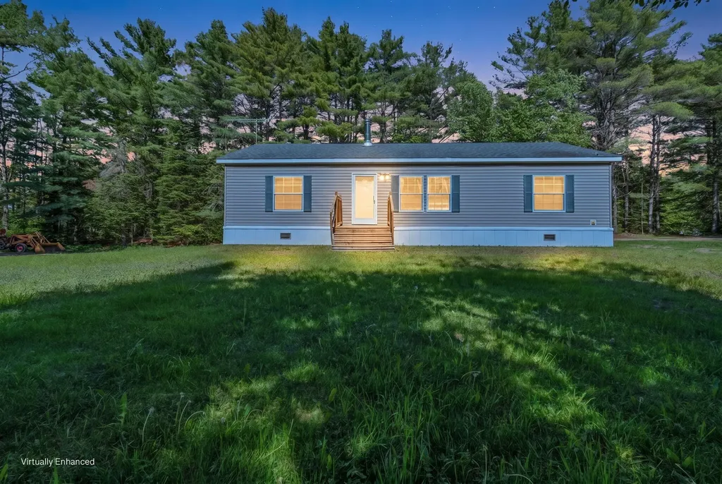 2392 Hudson Road Hudson ME 04449