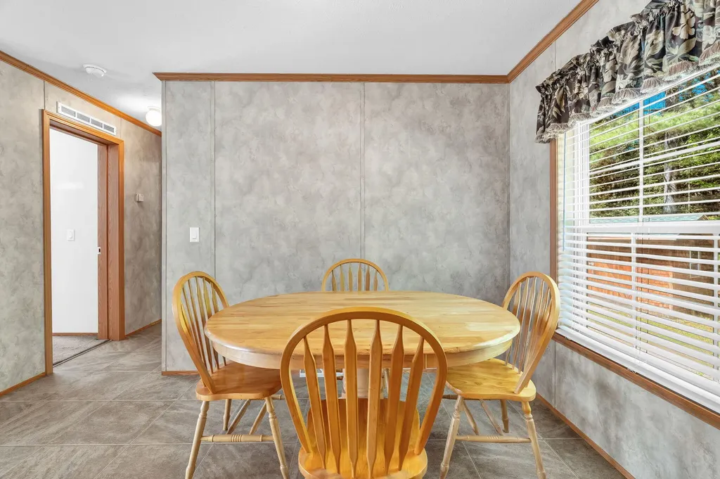 2392 Hudson Road Hudson ME 04449