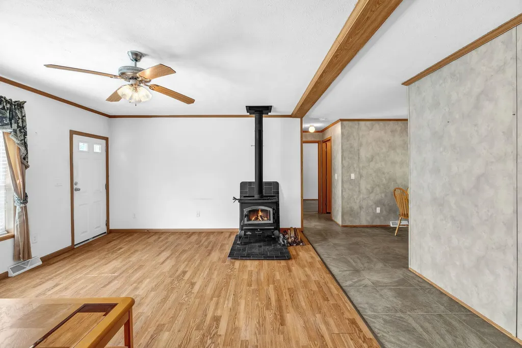 2392 Hudson Road Hudson ME 04449