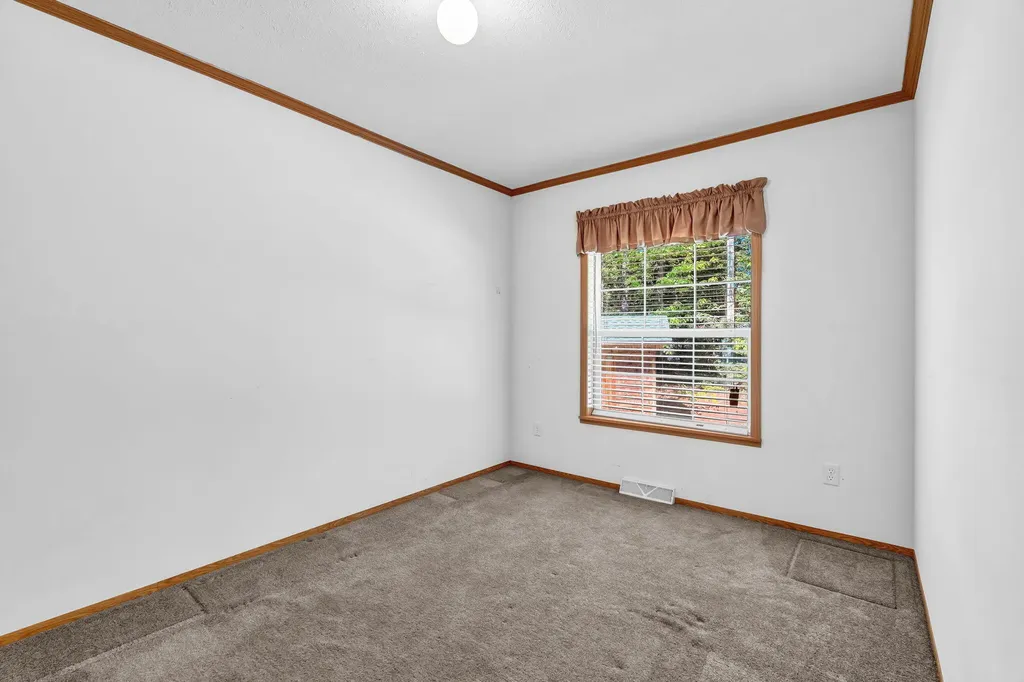 2392 Hudson Road Hudson ME 04449