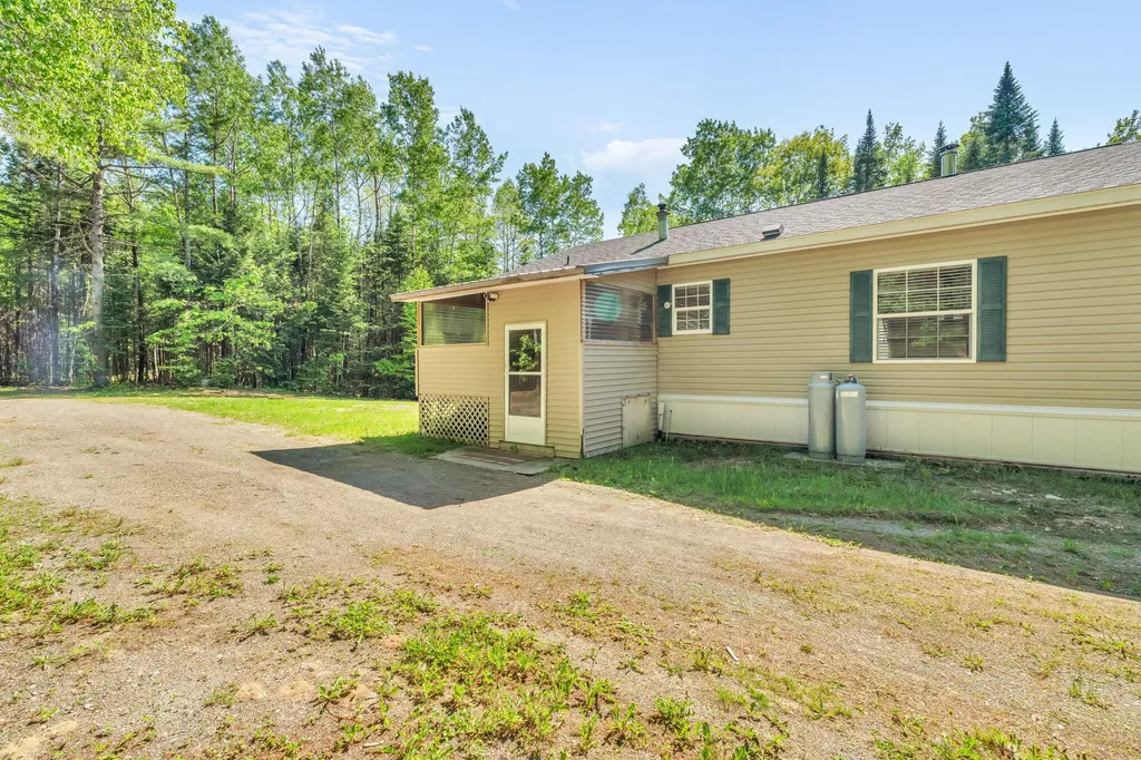 2392 Hudson Road Hudson ME 04449