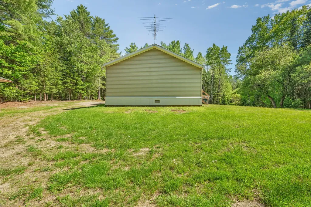 2392 Hudson Road Hudson ME 04449